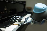 ENI|剑桥研究人员用3D打印技术制造机器人手 弹奏《铃儿响叮当》